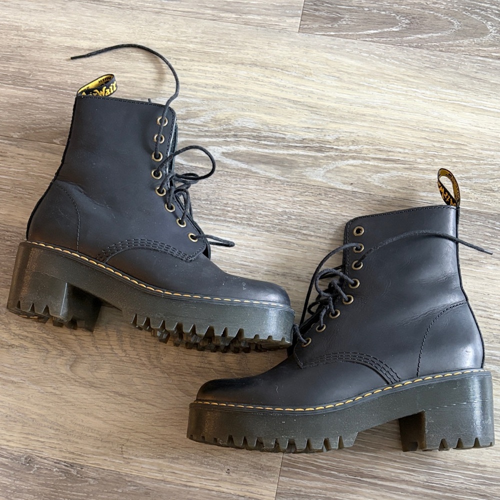 Dr. Marten Shriver Boots in Black